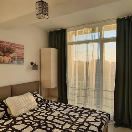 Zian's Mamaia Nord * Năvodari