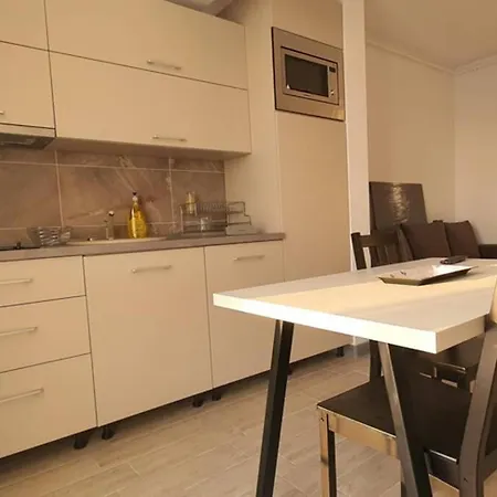 Zian's Mamaia Nord Năvodari
