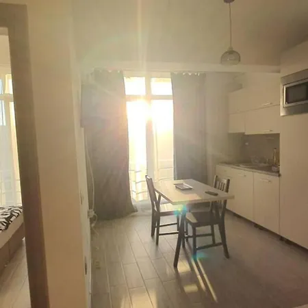 Zian's Mamaia Nord Apartman Năvodari
